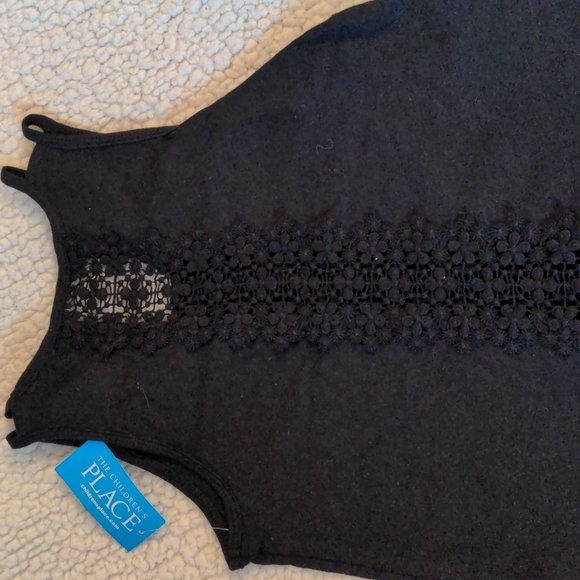 Black tank top w/ back detail - size small 5/6 - Picture 2 of 2